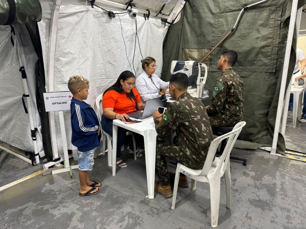 Instituto Renascer faz ação gratuita junto ao exército&nbsp;Brasileiro